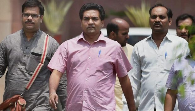 Kapil Mishra-700.jpg